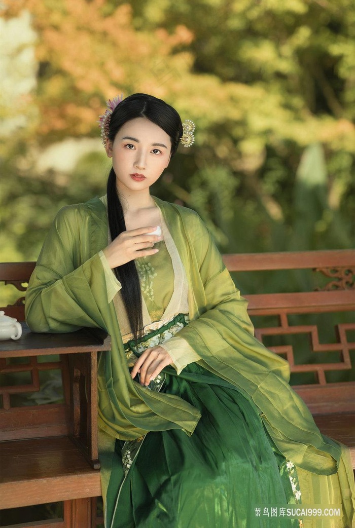 强插女教师AV在线